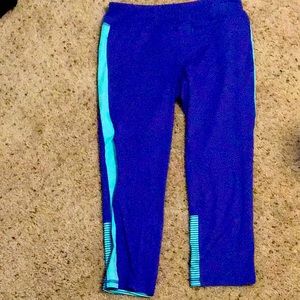 Champion XL (14-16) girls carpi leggings